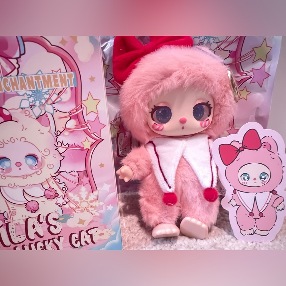 Liila’s V3 Lucky Cat Series Plush Keychain